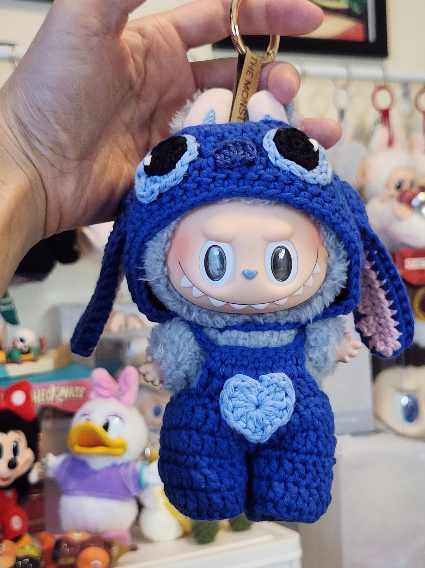 Blue stitch alien outfit